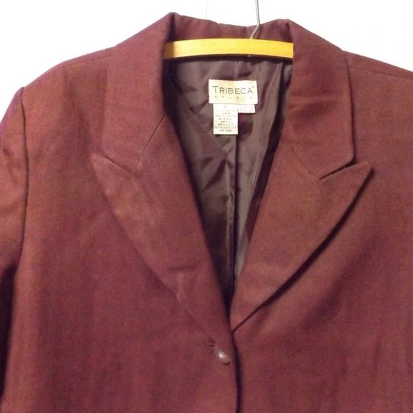 SUIT JSCKET, BURGENDY, SIZE 12P, PETITE, WITH SIDEPOCKETS - Picture 1 of 3